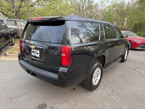 Used 2020 Chevrolet Suburban LT image 6
