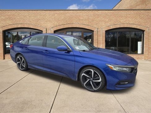 Used 2018 Honda Accord Sport image 1