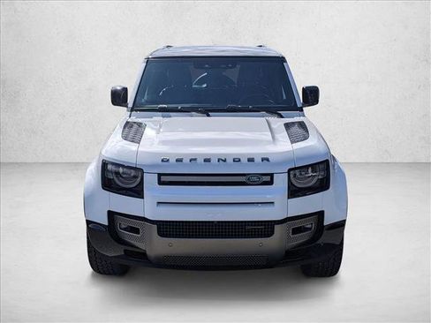 Used 2023 Land Rover Defender 110 X-Dynamic SE AWD/4WD image 2