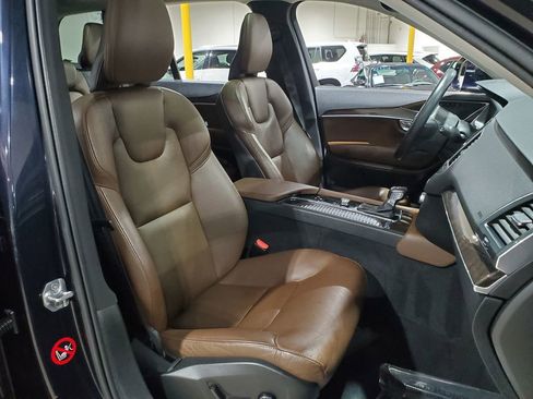 Used 2019 Volvo XC90 T6 Momentum w/ Advanced Package image 14