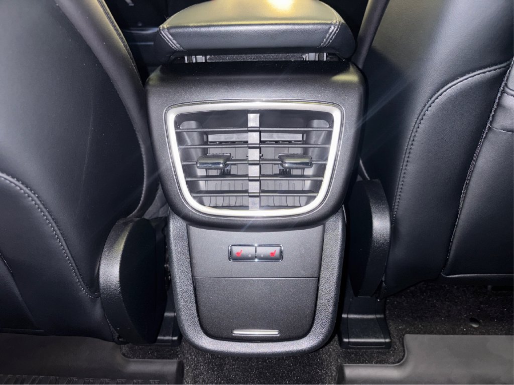 Used 2020 Lincoln Nautilus Reserve AWD/4WD image 32