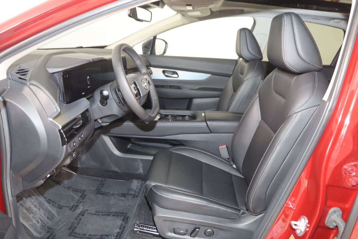 Used 2025 Nissan Murano SL AWD/4WD image 13