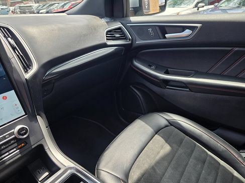 Used 2021 Ford Edge ST-Line w/ Class II Trailer Tow Package AWD/4WD image 39