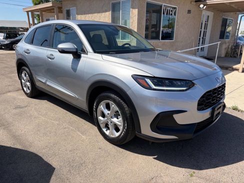 Used 2023 Honda HR-V LX image 4