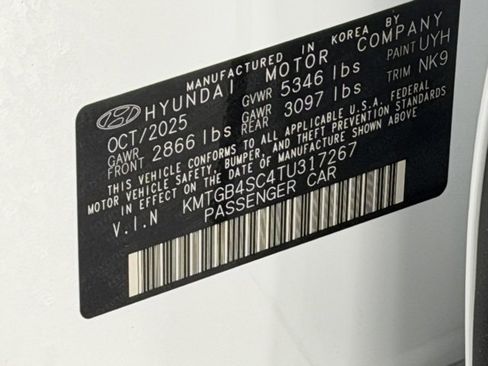 New 2026 Genesis G80 2.5T Advanced image 28