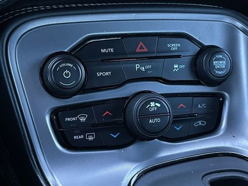Used 2023 Dodge Challenger R/T image 18