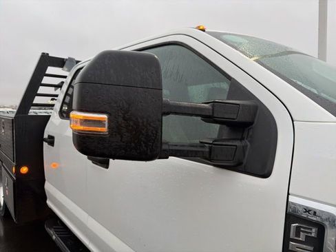 Used 2017 Ford F550 4x4 Crew Cab Super Duty image 6