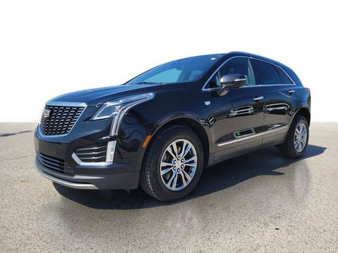 Used 2020 Cadillac XT5 Premium Luxury AWD/4WD image 2