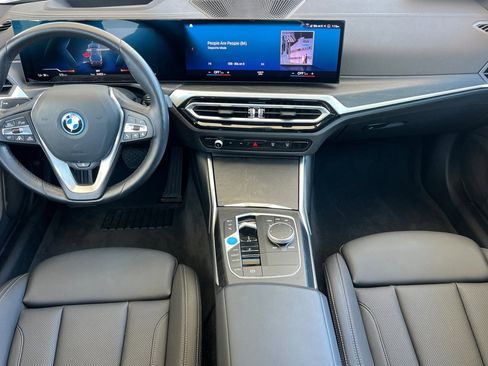 Used 2023 BMW i4 eDrive35 RWD image 15