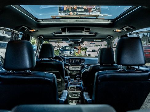 Used 2022 Honda Pilot Black Edition image 35