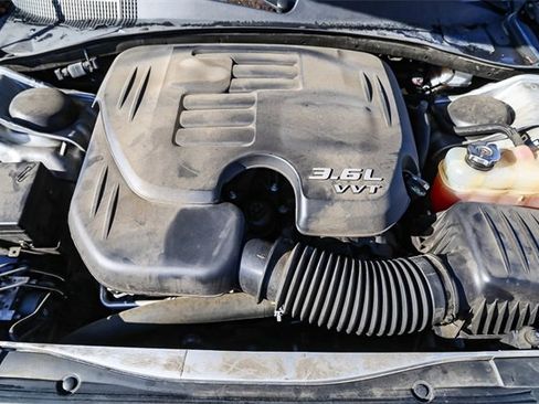 Used 2022 Chrysler 300 S image 25