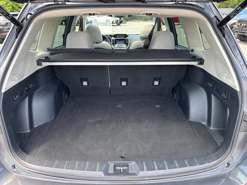 Used 2023 Subaru Forester Premium AWD/4WD image 26