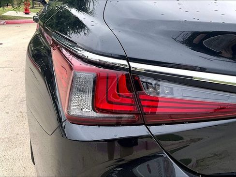 Used 2025 Lexus ES 350 FWD image 39
