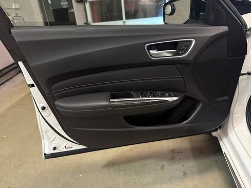 Used 2018 Acura TLX w/ Advance Package AWD/4WD image 15