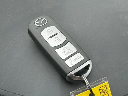 Used 2014 MAZDA MAZDA3 i Grand Touring image 14