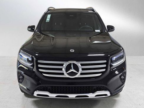 Used 2024 Mercedes-Benz GLB 250 4MATIC image 8