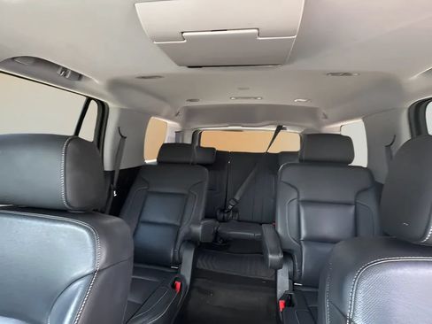 Used 2018 Chevrolet Tahoe Premier AWD/4WD image 19