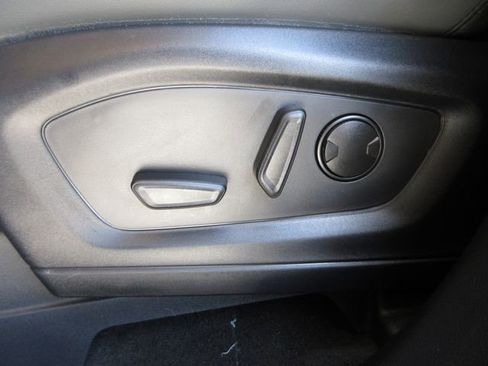 Certified 2025 Ford Explorer Active w/ Active Comfort Package image 12