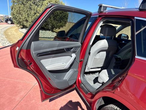 Used 2019 Audi Q5 2.0T Premium Plus image 17