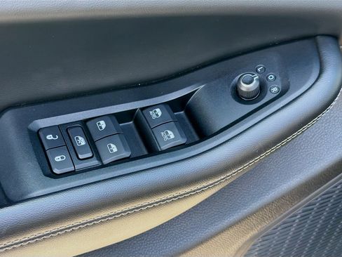 Used 2023 Jeep Grand Cherokee L Limited image 25