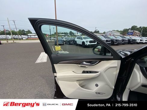 Certified 2021 Buick Envision Avenir w/ Technology Package II AWD/4WD image 26