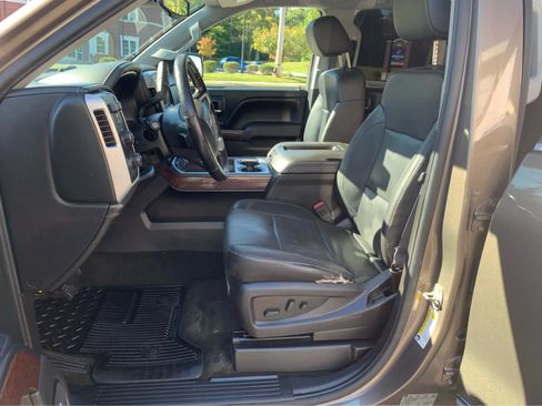 Used 2015 GMC Sierra 1500 SLT w/ Driver Alert Package image 9