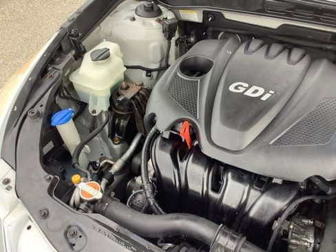 Used 2012 Hyundai Sonata GLS image 16