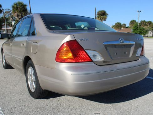 Used 2001 Toyota Avalon XL FWD image 8