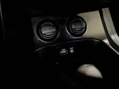 Used 2018 Hyundai Santa Fe Sport image 33