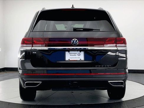 New 2026 Volkswagen Atlas SE image 5