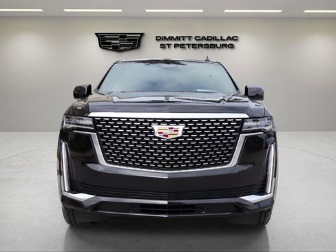 Used 2024 Cadillac Escalade Premium Luxury w/ Performance Package image 8