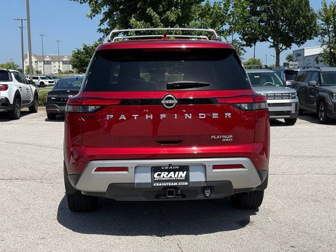 Used 2023 Nissan Pathfinder Platinum w/ Cargo Package AWD/4WD image 6