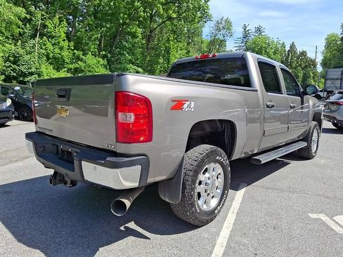 Used 2013 Chevrolet Silverado 2500 LTZ w/ LTZ Plus Package AWD/4WD image 8