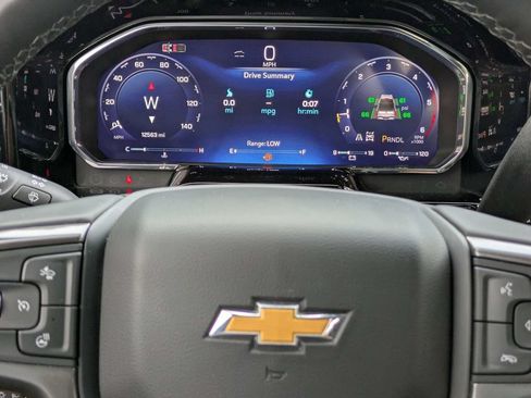 Used 2026 Chevrolet Silverado 2500 High Country w/ Technology Package AWD/4WD image 29