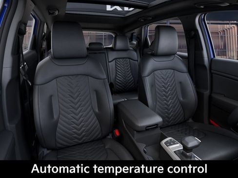 New 2026 Kia Sportage X-Line w/ X-Line Premium Package AWD/4WD image 7