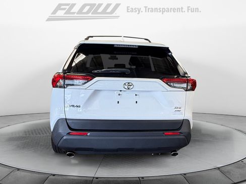Used 2020 Toyota RAV4 XLE w/ All Weather Liner Package AWD/4WD image 8