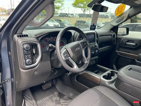 Used 2022 Chevrolet Silverado 1500 RST AWD/4WD image 5
