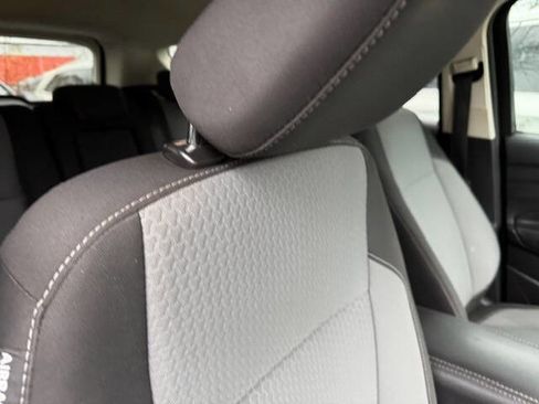 Used 2019 Ford Escape SE image 37