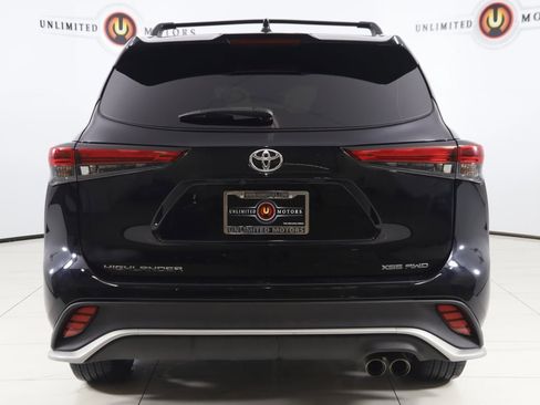 Used 2022 Toyota Highlander XSE image 48