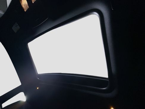 Used 2019 Dodge Challenger R/T w/ Blacktop Package image 39