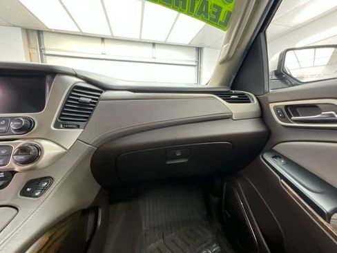 Used 2019 GMC Yukon XL Denali w/ Denali Ultimate Package AWD/4WD image 13