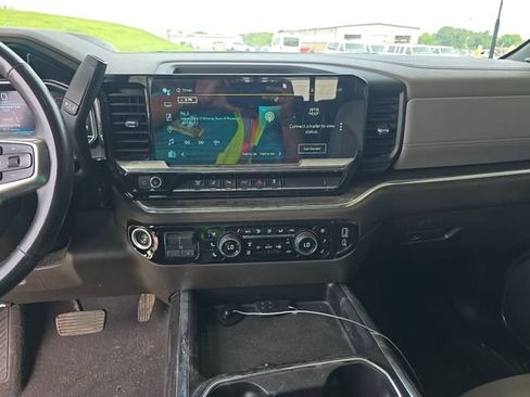 Used 2024 Chevrolet Silverado 3500 LTZ w/ LTZ Plus Package AWD/4WD image 9