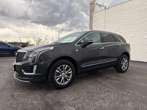 Used 2023 Cadillac XT5 Premium Luxury image 3