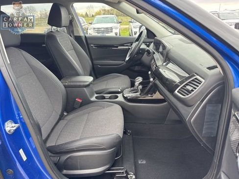 Used 2025 Kia Seltos S AWD/4WD image 15