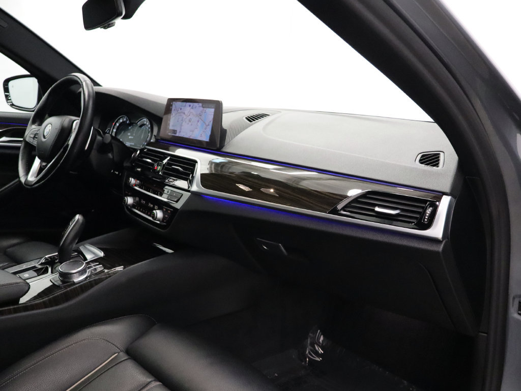 Used 2019 BMW 530e xDrive w/ Convenience Package AWD/4WD image 21