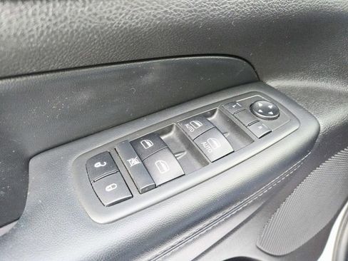 Used 2020 Jeep Grand Cherokee Limited X image 39