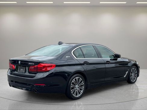 Used 2019 BMW 530e w/ Premium Package RWD image 5