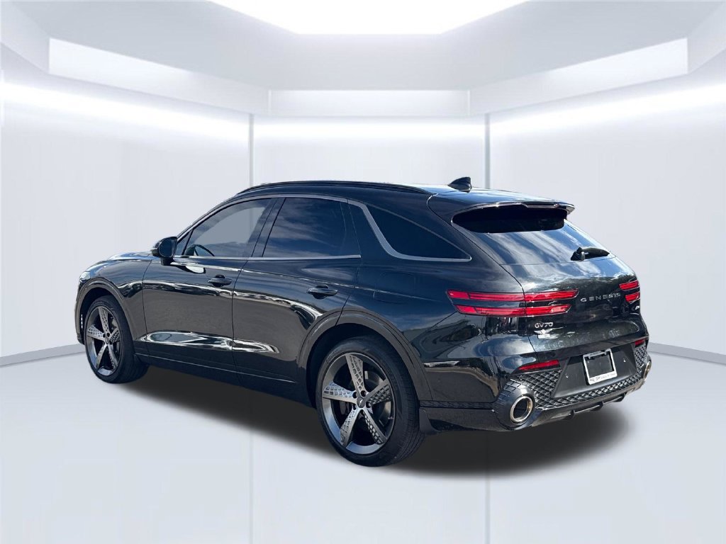 Used 2023 Genesis GV70 2.5T w/ Sport Prestige Package AWD/4WD image 9