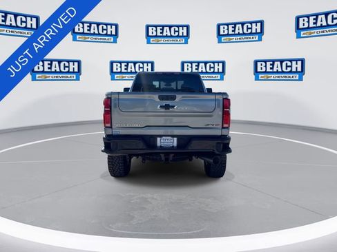 New 2026 Chevrolet Silverado 2500 ZR2 AWD/4WD image 7