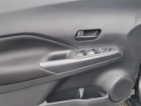 Certified 2024 Nissan Kicks S image 9